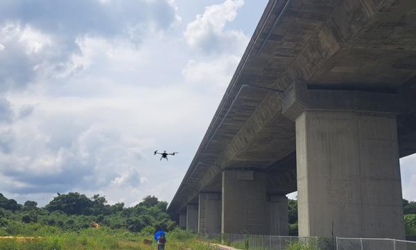 無人機搭配AI影像辨識，提升橋梁維護管理數位效能