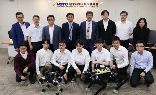 台灣自主研發AI機器狗首次發表，加速導入場域解決缺工問題