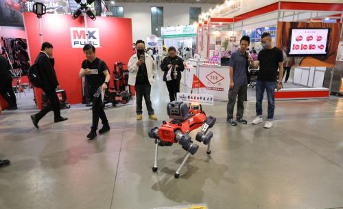 YCL雲創隆聯手ANYbotics ，展現四足自主機器人消防應用快速反應力!