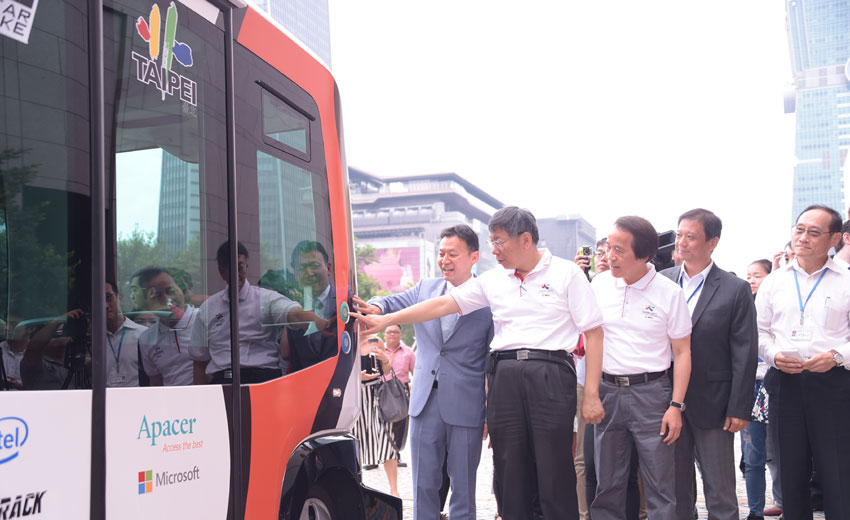 台北市無人車8月定位上路　封閉雙向公車專用道實施測試