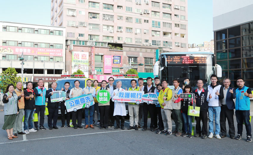 台南首創救護車與公車整合優先號誌　有效縮減救護及公車通行時間